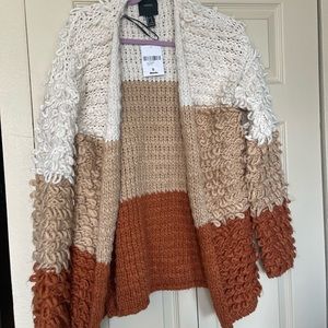 Cute looped yarn sweater
